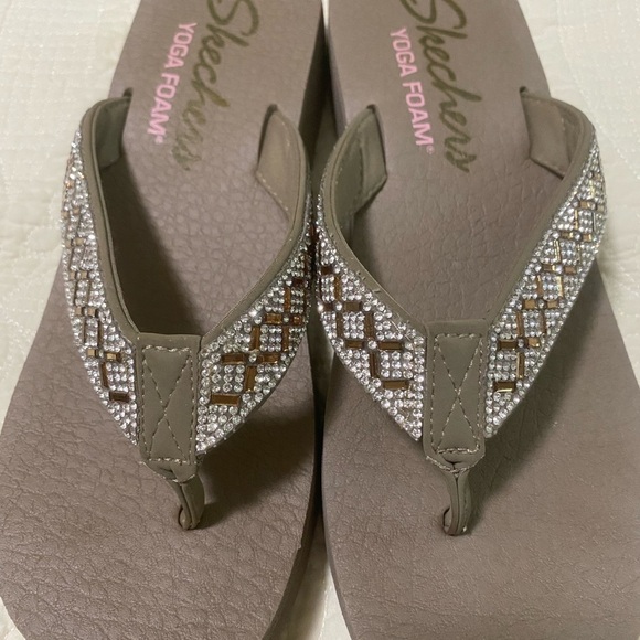 Skechers Women's Brown Sandals with Rhinestone Accents - Picture 5 of 6